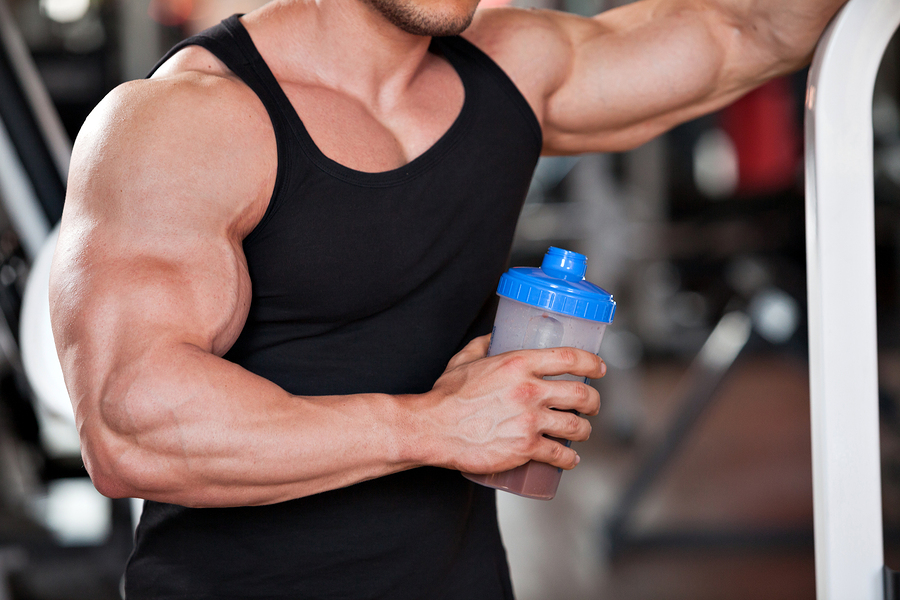 https://www.muscleprodigy.com/wp-content/uploads/2015/06/bigstock-Bodybuilder-Protein-Shake-79311904.jpg